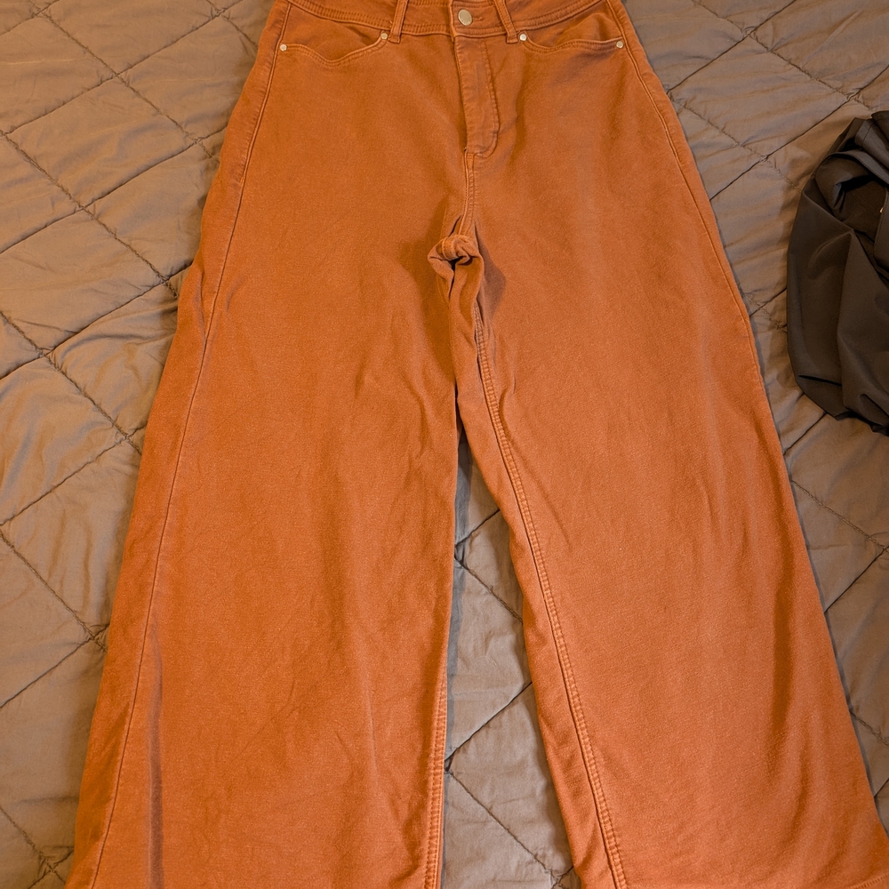 Cropped Wide Leg Pants